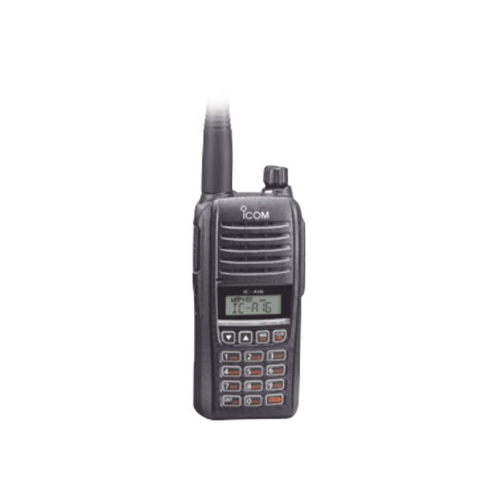 Radio Portátil Aéreo, rango de frecuencia 118-136.99166 MHz, 5W PEP, 200 canales alfanuméricos, pantalla de 8 caracteres, incluye bateria, cargador, antena y clip