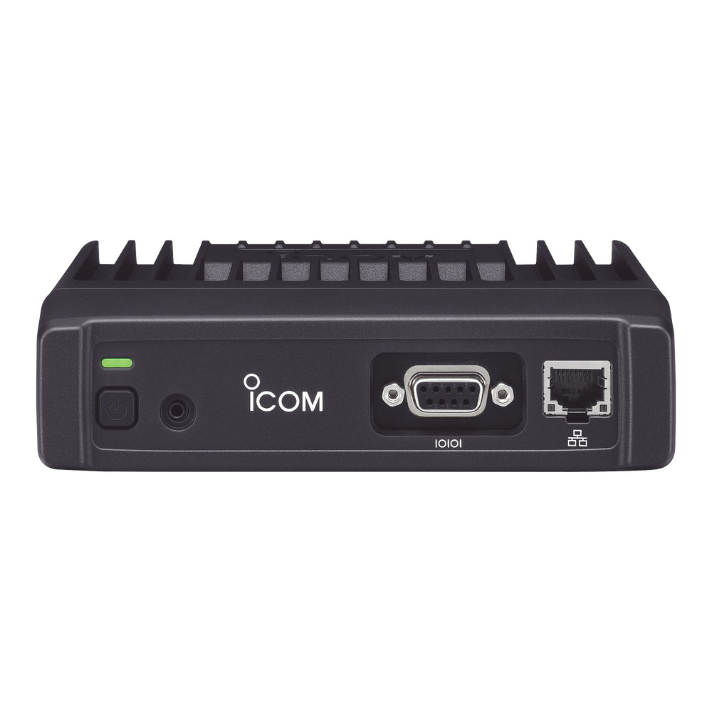 Radio móvil de datos ICOM, Rx-Tx: 136-174MHz, 25W, puerto de conexión RS232, y puerto ethernet, transferencia de datos 4-level-FSK, velocidad de transmisión datos 9600bps-4800bps. Incuye cable de corriente y bracket.