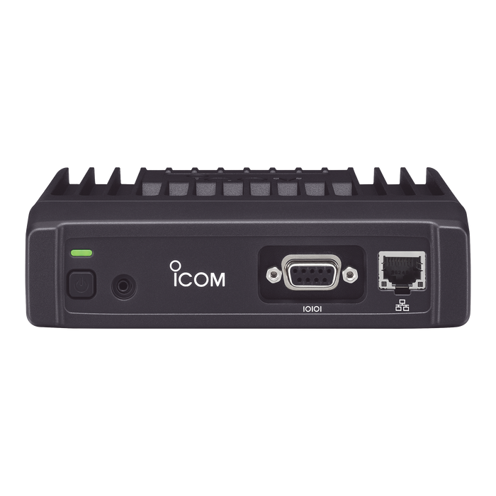 Radio móvil de datos ICOM, Rx-Tx: 136-174MHz, 25W, puerto de conexión RS232, y puerto ethernet, transferencia de datos 4-level-FSK, velocidad de transmisión datos 9600bps-4800bps. Incuye cable de corriente y bracket.