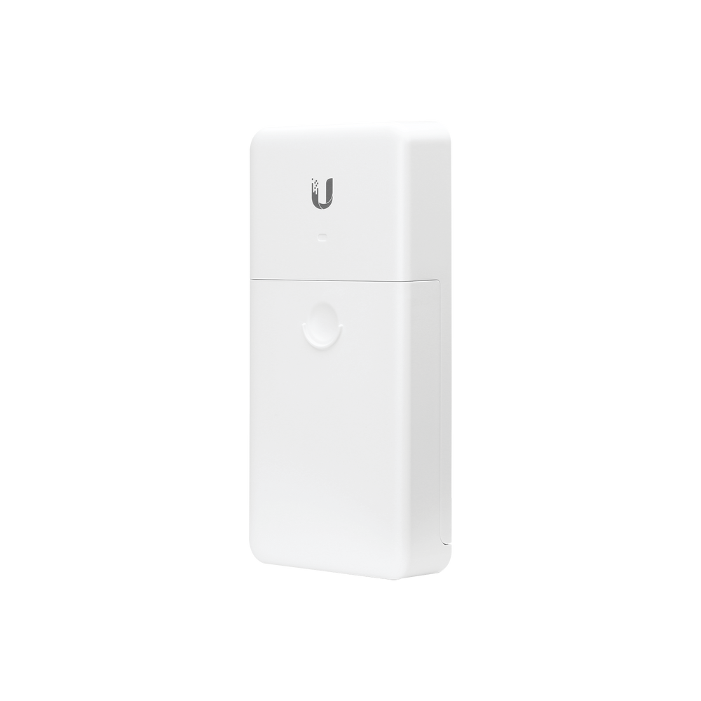 NanoSwitch no administrable de 4 puertos Gigabit para exterior PoE In y PoE Out