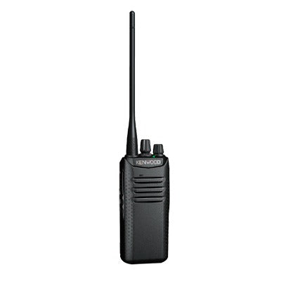 136-174 MHz,5 W, doble slot, compatible con DMR Tier II convencional. Incluye Batería, Antena, cargador y clip.