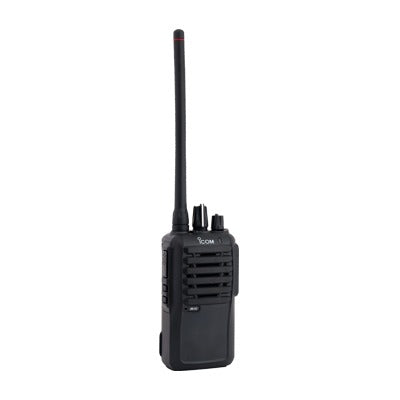 Radio portátil analógico en rango de frecuencia 136-174 MHz, 5W de potencia de RF, 16 canales. Incluye: antena, cargador, batería y clip